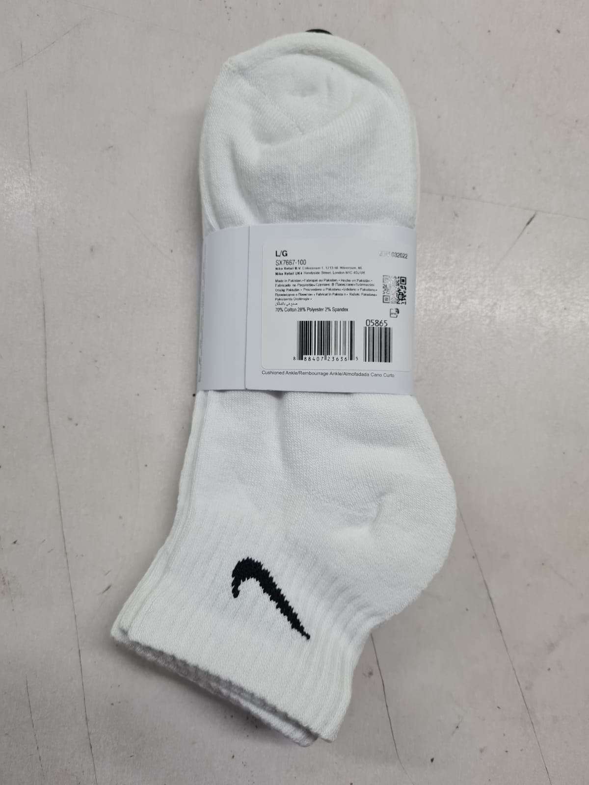 White Dri-FIT Ankle Socks – Short Leg Athletic Sports Socks