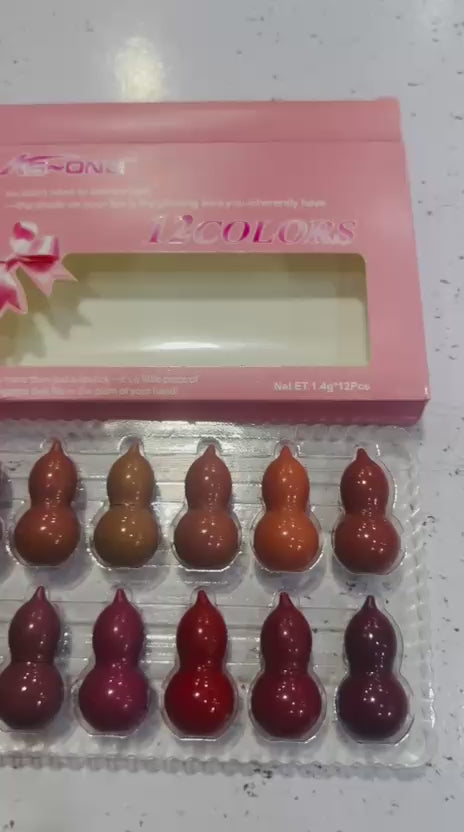 Mini Lucky Gourd-Shaped Lipstick Set – Cute Compact Lip Color Collection