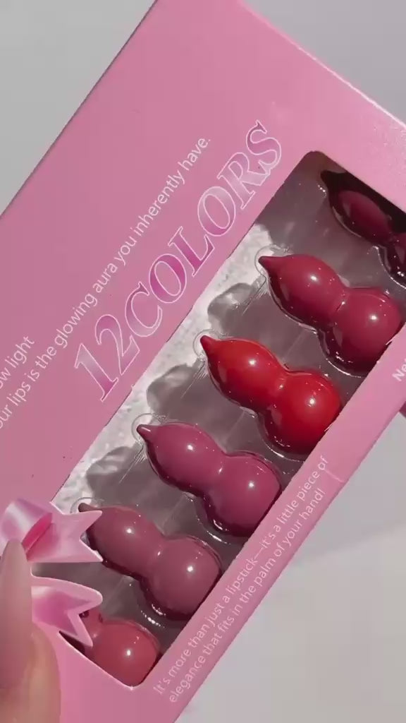 Mini Lucky Gourd-Shaped Lipstick Set – Cute Compact Lip Color Collection